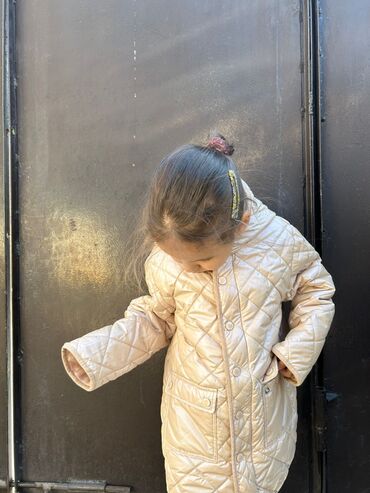 Верхняя одежда: Детские верхние одежды для девочек Б/У очень хорошем состоянии всё по — 7