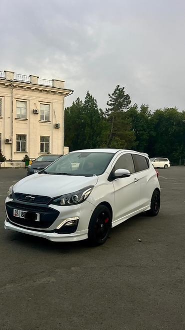 Унаа сатуу: Chevrolet Spark: 2018 г., 1 л, Вариатор, Бензин, Хетчбек — 1