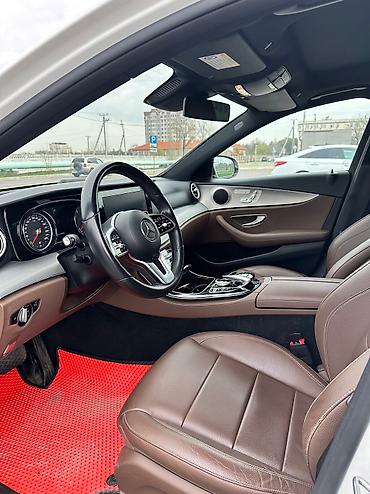 Mercedes-Benz: Mercedes-Benz E-Class: 2018 г. — 8