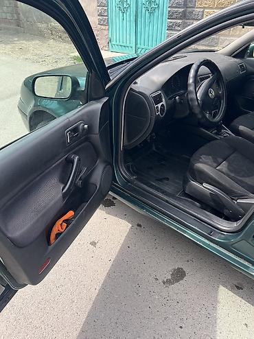 волва 2013: Volkswagen Golf: 1999 г., 1.6 л, Механика, Универсал — 8