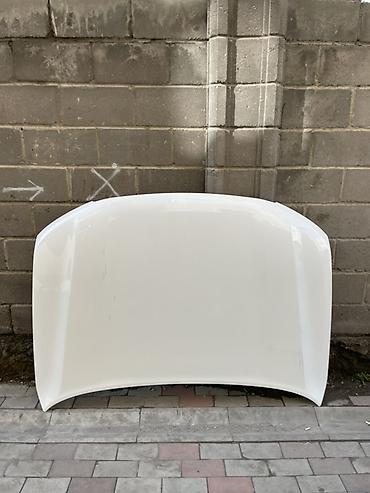 Капоты и комплектующие: Капот Toyota, Новый — 1