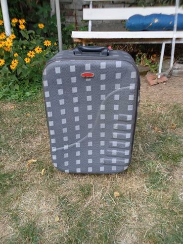 Putni koferi i torbe: Srednji kofer — 1