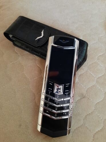 kamerasız telefonlar: Vertu Signature Touch, 4 GB, rəng - Gümüşü, Zəmanət, Düyməli, İki sim kartlı
