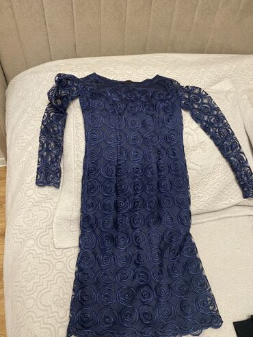 geyimler 10 azn instagram: Вечернее платье, Миди, S (EU 36)