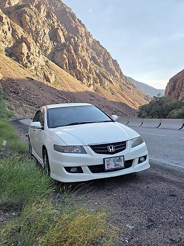салон машины: Honda Accord: 2003 г., 2.4 л, Автомат, Бензин, Седан — 3
