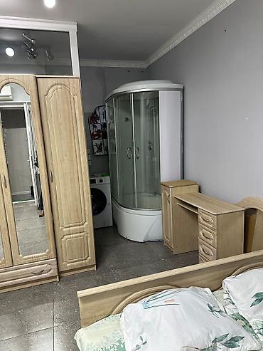 Продажа салонов красоты и кабинетов: Продаю коммерческое помещение,бывшая парихмахерская(все документы — 6