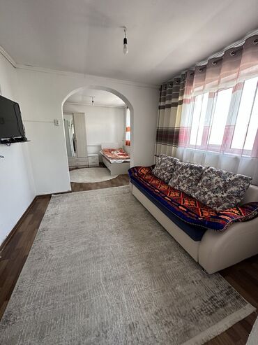 продаю дом ж м көк жар: Үйдүн жарымы, 54 кв. м, 4 бөлмө, Менчик ээси, Косметикалык оңдоо
