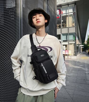 сумка женская через плечо: ПРОДАЮ НОВУЮ,КАЧЕСТВЕННУЮ И ОЧЕНЬ СТИЛЬНУЮ СУМКУ/БАРСЕТКУ В ДВУХ