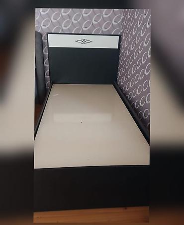 çilek beşik: Gnk Çarpayi.qiymet 50 man.matrassiz.olcu 2/90.unvan Suraxani — 1