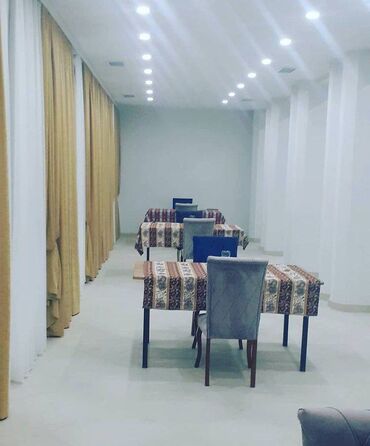 Restoran, kafelər: Xətai rayonu rabociy prospektə yaxın 540 kv.m 25 sot həyəti olan — 4