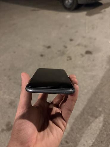iphone 80: IPhone 11, 64 GB, Qara, Face ID — 5
