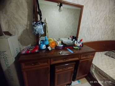 Çaydanlar: İşlənmiş, Açılan, 6 qapı Düz dolab, Şifonyer
