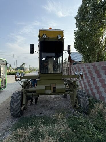 амортизаторы хонда: ✅Самоходная косилка-жатка ✅FORSCHTRIT E 302 ✅ Год 1986 ✅ Цвет Хаки