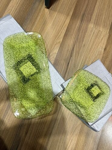 Tort və şiriniyyat qabları: Boşqablar, 2 ədədli dəst, rəng - Yaşıl, Şüşə lalafo.az -da Tort və şiriniyyat qabları: Boşqablar, 2 ədədli dəst, rəng - Yaşıl, Şüşə