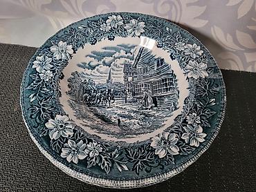stari kredenac prodaja: Engleski tanjiri Royal Tudor Ware iz 70ih godina. Duboki engleski — 8