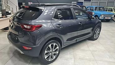 Kia: Kia Stonic: 2018 г., 1.6 л, Автомат, Дизель, Кроссовер — 3