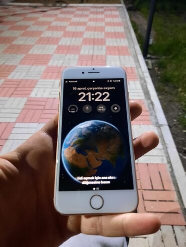 təcili iphone: IPhone 8, 64 GB, Qızılı, Barmaq izi, Simsiz şarj
