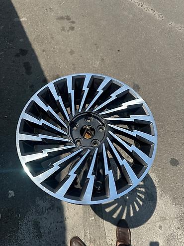 cruz disk teker: Hyundai grandeur 2024,1 ədəd disk,İdeal vəziyyətdə,Çat svarka yoxdur — 1