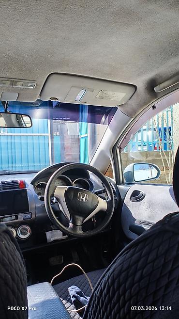 Honda: Honda Fit: 2003 г., 1.3 л, Вариатор, Бензин, Хэтчбэк — 7