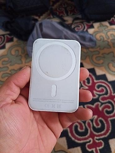 Мобильные телефоны и аксессуары: Apple MagSafe Battery Pack (A2384) - Оригинальный внешний аккумулятор — 1