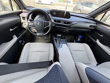 Lexus: Lexus UX: 2019 г., 2 л, Гибрид, Кроссовер — 8