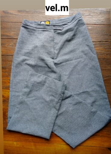 cigaret pantalone zenske: M (EU 38), Regular rise, Flare