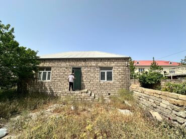 xetai rayonu naximov kucesinde satilan evler: 4 otaqlı, 110 kv. m