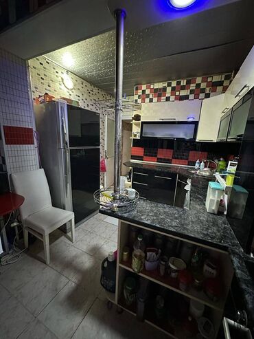 Köhnə tikili: Bakı, 3 otaqlı, Köhnə tikili, m. Əhmədli, 80 kv. m — 9