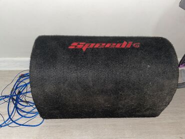 Динамики, AUX-кабели: Продаётся сабвуфер с проводом отличный звук басс или обменяю на