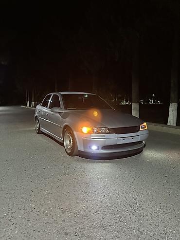 turbo az hunday aksent: Satılır: Sedan tipli minik avtomobili - Korpus: 4 qapılı sedan — 3