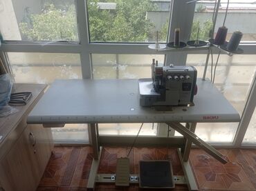зарядное устройство для ноутбука самсунг: Тигүүчү машина Оверлок