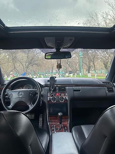 w210 sükan: Mercedes-Benz E-Class: 2.2 l | 1999 il Sedan — 8