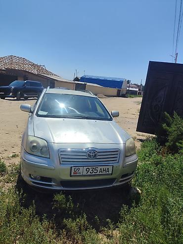облегченные: Toyota Avensis: 2003 г., 1.8 л, Механика, Бензин, Универсал — 3