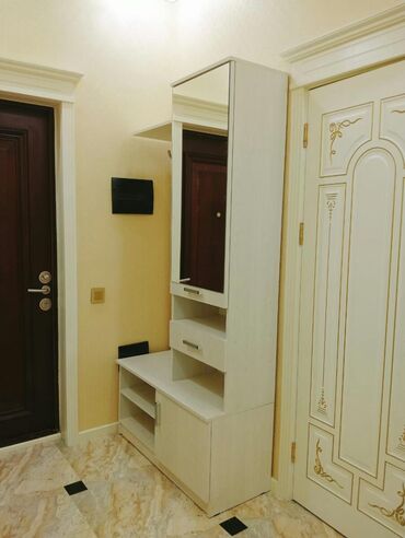 Yeni tikili: 8-ci mikrorayon, 2 otaqlı, Yeni tikili, m. Gənclik, 70 kv. m — 8