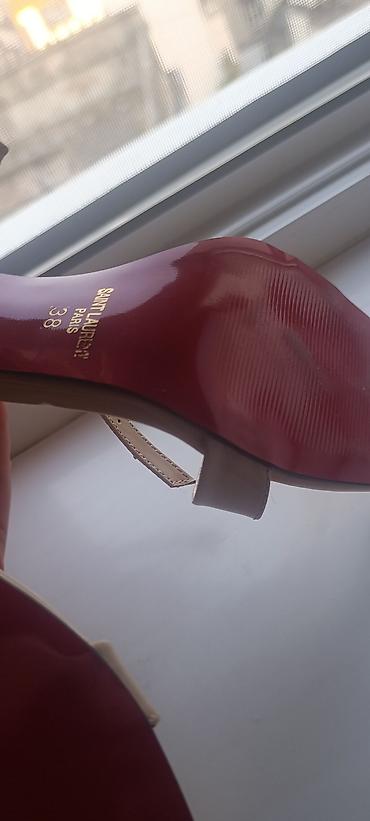 Ženska obuća: Saint Laurent Opium ženske sandale - Model: Opyum YSL Logo Heel — 5