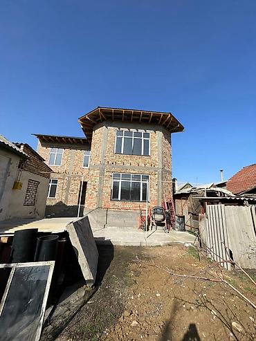 Продажа коттеджей и домов: Продается дом Район: Западный автовокзал Точный адрес: Краснодонцев — 14