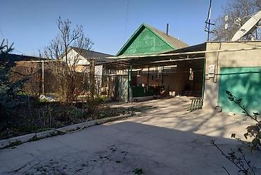 Продажа коттеджей и домов: 📍с.Маевка 🔘4-комнаты 🔘49,5м² Продаю четырехкомнатный дом. В селе — 2