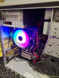 корпус для пк: Salam komputer satılır. Heç bir problemi yoxdur. Dərs üçün əla