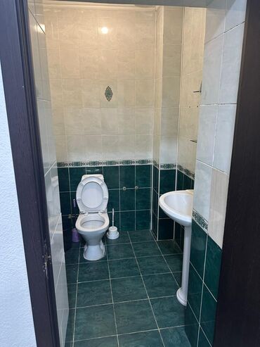 Офисы: Сдаю Офис, 215 м², В частном доме, С отдельным входом, С отдельным сан узлом, С последующим выкупом — 12