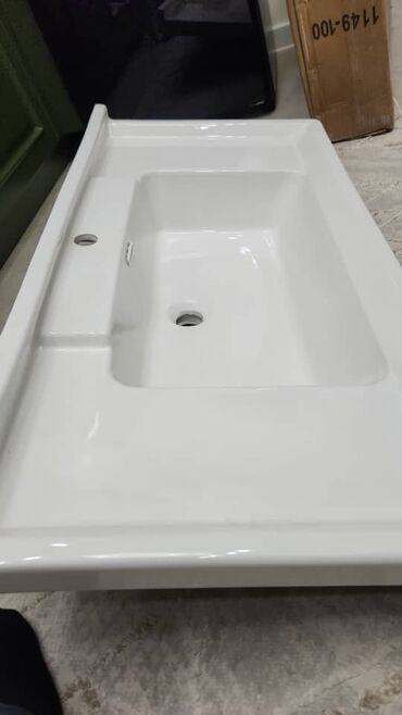 столешницу с мойкой: Раковина для ванной, Особенности: Глянцевое, Материал: Керамика, Размер: 1 x 50 см