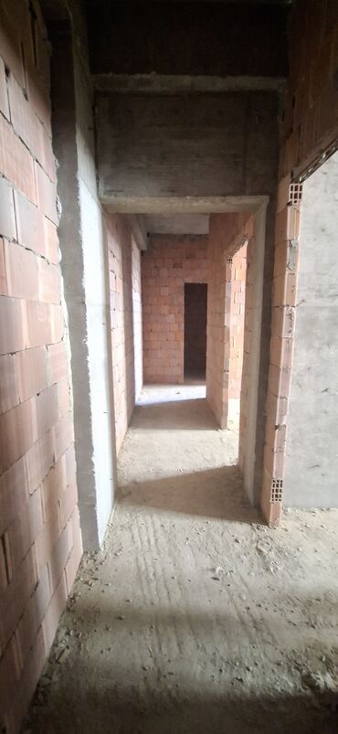 Kommersiya daşınmaz əmlakının satışı: Sarayda yeni tikili binanın 1-ci mərtəbəsində geniş obyekt/kommersiya -da lalafo.az — 10 Kommersiya daşınmaz əmlakının satışı: Sarayda yeni tikili binanın 1-ci mərtəbəsində geniş obyekt/kommersiya — 10