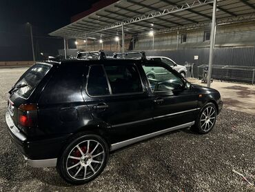 Volkswagen: Volkswagen Golf: 1994 г., 1.6 л, Механика, Бензин, Хэтчбэк — 7