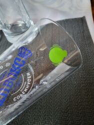 Čaše: Case nove za pivo Tuborg. Nove vintaz case,komada 6 u ceni — 12