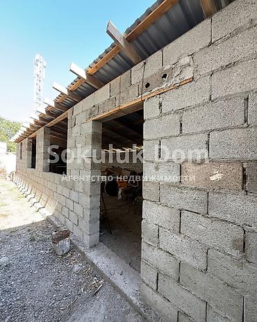 sokuluk: 🏠Продается дом в с. Сокулук 🟡Комнаты: 5 🟡 Участок: 8 соток 🟡 — 4