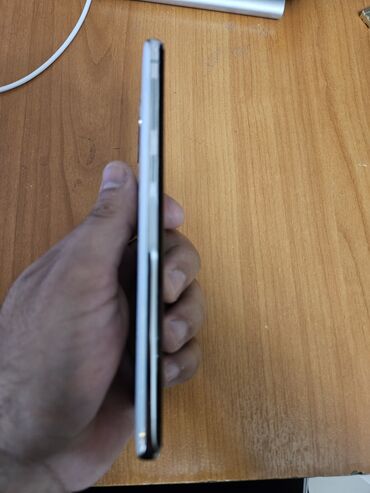 телефоны в рассрочку без банка ош: Samsung Galaxy S10 Lite, Б/у, 128 ГБ, цвет - Белый, 2 SIM