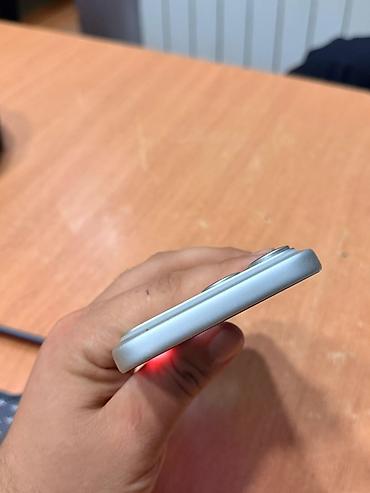 en ucuz mac: IPhone 17 Pro Max, 256 GB, Gümüşü, Zəmanət, Qırıq, Barmaq izi — 3