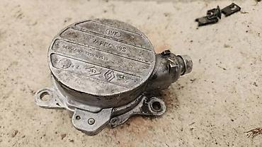 camac za prihranu ribe: VAKUM PUMPA ZA RENAULT LAGUNA | 2.2 110kw Delovi — 1