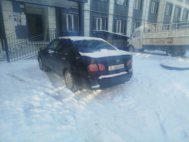 алмашам машинага: Nissan Primera: 2001 г., 1.8 л, Механика, Бензин, Седан