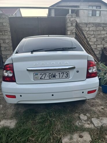 VAZ (LADA): VAZ (LADA) Priora: 1.6 l | 2012 il 268706 km Sedan — 16