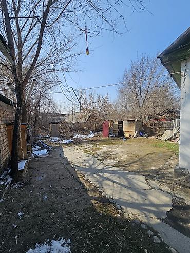 Продажа времянок: Продаётся участок с вреянкой в Кож.заводе по ул Керамическая Цена — 10